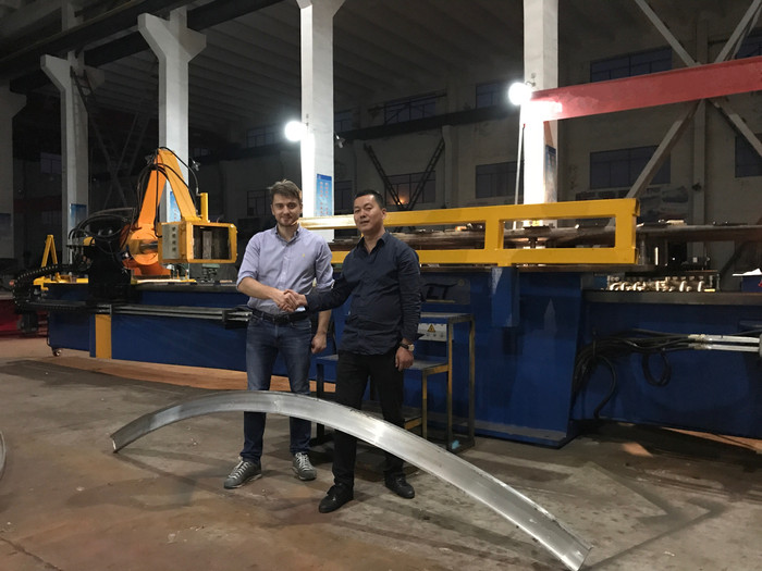 1666404761171027.jpg ABUIABACGAAg5rXd9gUov_nY0wQwuBc4yhE!700x700.jpg